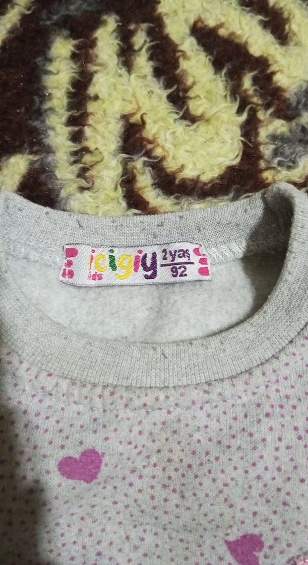 Gri Nakışlı Triko Bebek Kız Takımı - Görsel 3