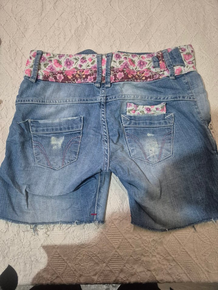 Kadın Pembe Bağlamalı Bol Kesim Denim Şort - Görsel 4