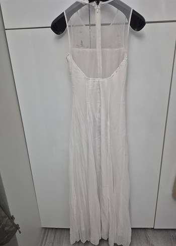 Boncuk İşlemeli Beyaz Uzun Abiye Elbise - Görsel 4