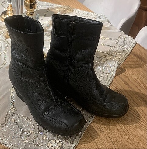 39 Beden Bayan bot Clarks yeni