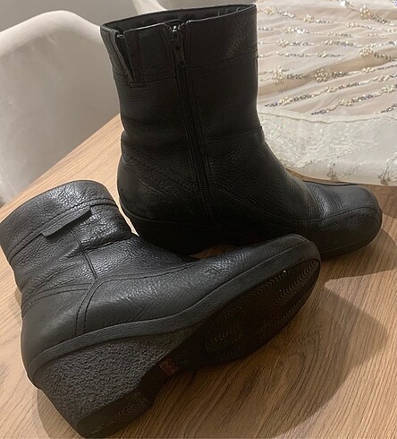 39 Beden siyah Renk Bayan bot Clarks yeni