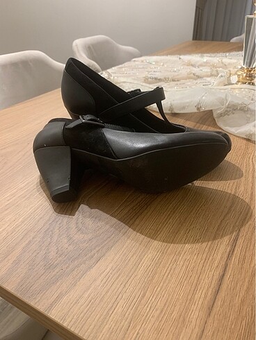 Bayan ayakkabi Clarks