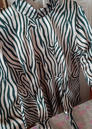 Zebra Desenli Hamile Bluzu, Uzun ve Salaş - Görsel 2