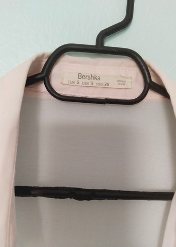 s Beden Bershka pembe şifon gömlek