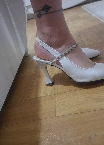 Beyaz Stiletto Topuklu Kadın Abiye Ayakkabı