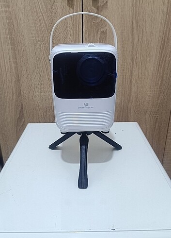 MI smart projector ( Xiaomi )