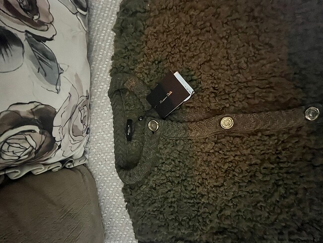 Massimo Dutti Massimo Dutti Kadın Hırka Haki Orjinal Etiketi üstünde