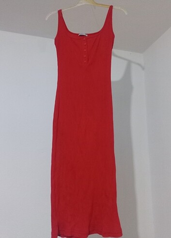 Kırmızı uzun elbise ??