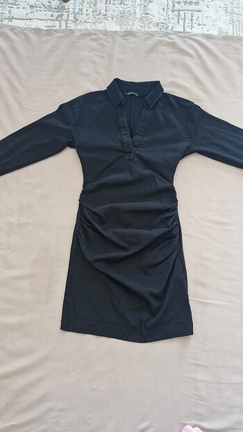 Limited edition Siyah yaka detaylı elbise