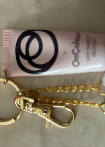 Oriflame OnColour Altın Parlak Dudak Parlatıcısı - Görsel 3