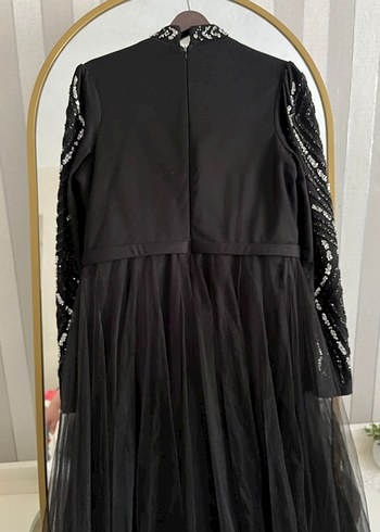 44 Beden siyah Renk Uzun Kollu Siyah İşlemeli Gotik Abiye Elbise