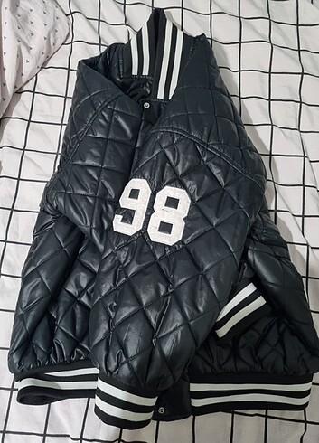 Oversize mont