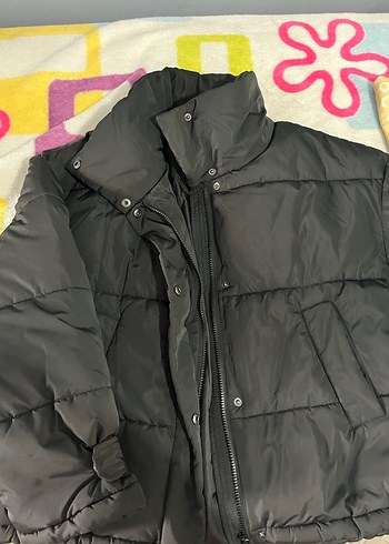 Siyah Kapüşonlu Kadın Kış Montu - Görsel 7