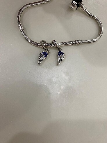 Pandora Pandora charm