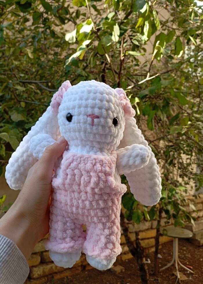 Pembe tulumlu ve tokalı tavşik amigurumi - Görsel 3