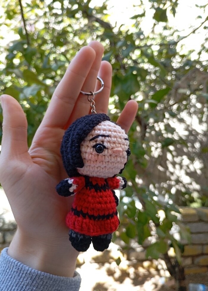 Ada Wong Amigurumi Oyuncak Bebek - Görsel 2