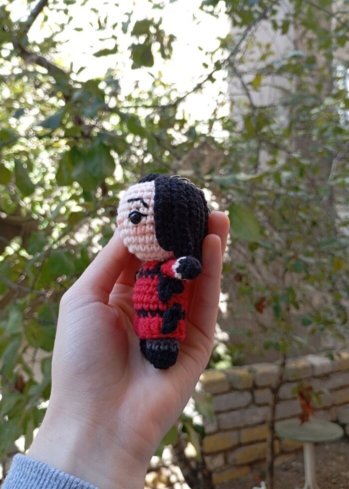 Ada Wong Amigurumi Oyuncak Bebek - Görsel 3