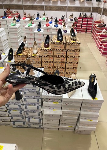 Diğer Leopar Desenli Tokalı Stiletto Siyah Kadın Ayakkabı