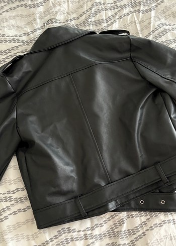 Zara Siyah Crop Deri Ceket