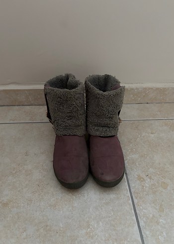 38 Beden Ayakkabılar 70 TL