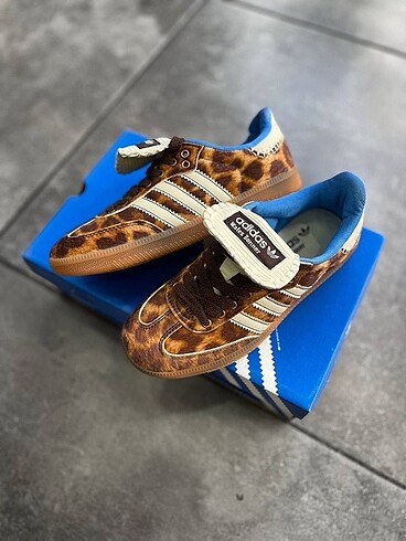 39 Beden Adidas Pony Wales B. Leopar
