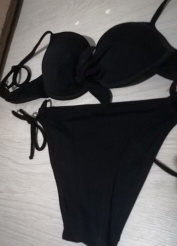 s Beden Siyah penti bikini takımı