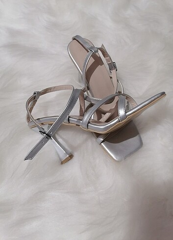 Zara Gümüş ayakkabı 
