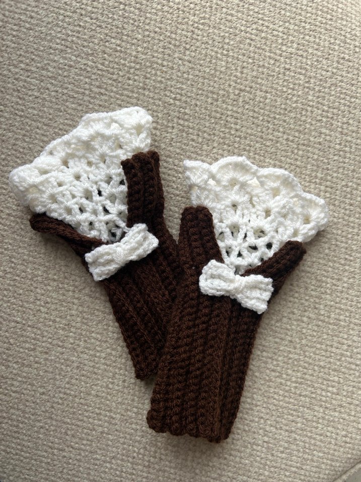 Kahverengi Beyaz Örgü Kadın Eldiven - Görsel 2