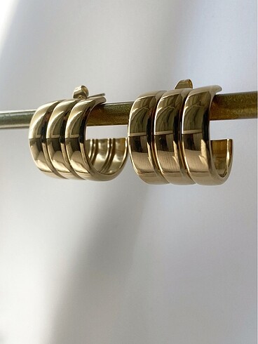 Zara Model Üç Şerit Gold Çelik Küpe