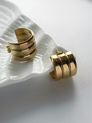 Beden Zara Model Üç Şerit Gold Çelik Küpe