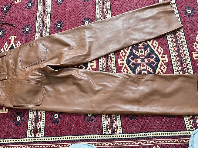 34 Beden Vatkalı deri pantolon