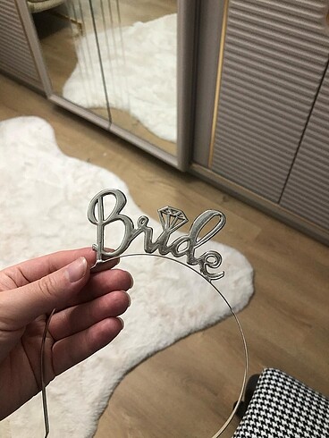 Bride taç