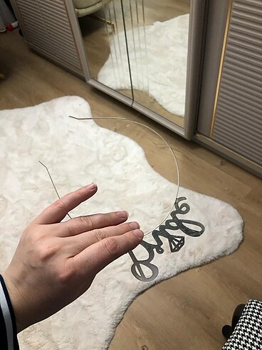 Beden Bride taç
