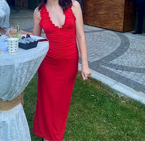 Zara zara volanlı midi elbise kırmızı