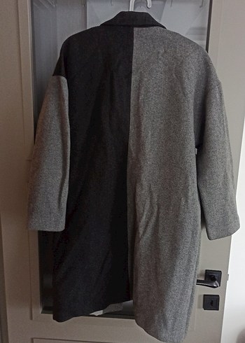 Adil Işık alt grubu olan Love My Body marka kaban - Görsel 3