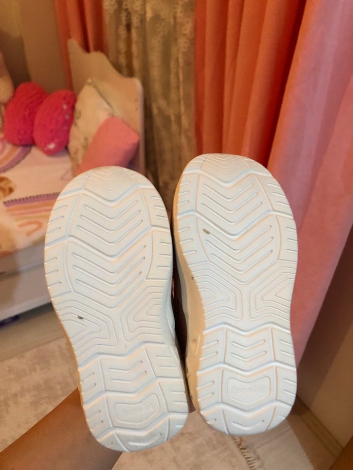 Kız Çocuk Pembe ışıklı Spor Ayakkabı - Görsel 2