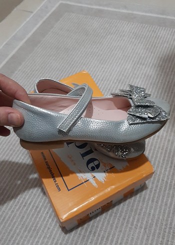 Kız Çocuk Gri Tokalı Babet Ayakkabı - Görsel 2