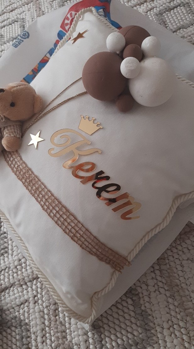 Nakışlı Kahverengi Örgü Çocuk Yastığı - Görsel 4