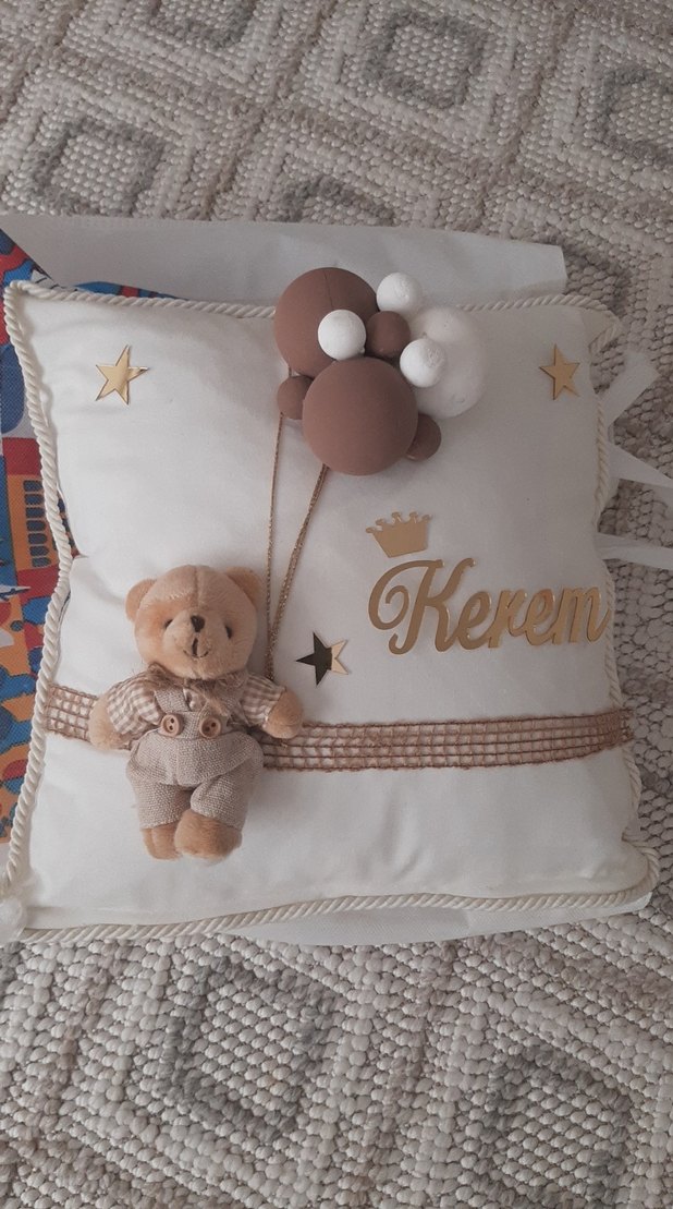 Nakışlı Kahverengi Örgü Çocuk Yastığı - Görsel 2
