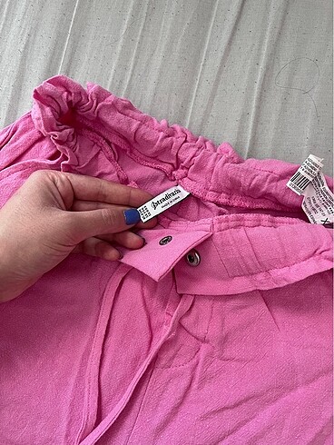 xs Beden Stradivarius pembe keten barbie şort