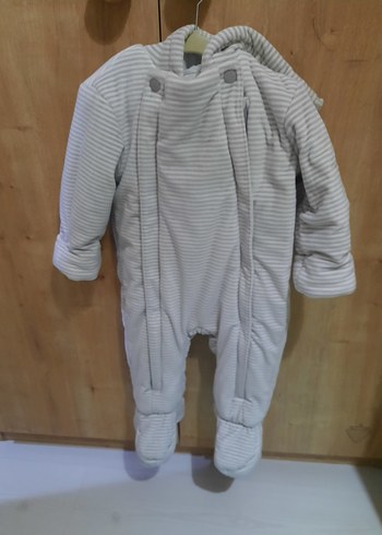 Marks & Spencer 9 Ay