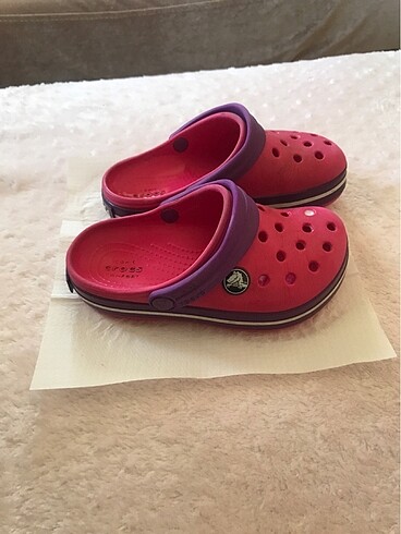 27 Beden Crocs kız çocuk terlik