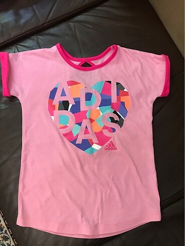 Adidas T-Shirt