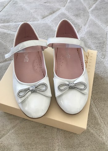 Kız Çocuk Beyaz Fiyonk Detaylı Babet - Görsel 2