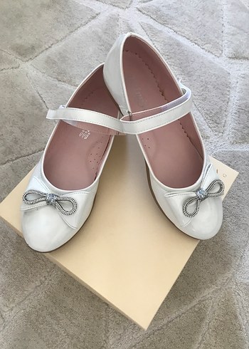 Kız Çocuk Beyaz Fiyonk Detaylı Babet - Görsel 7