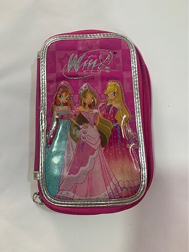 Pembe winx li kalemlik (Not:içinde kalem izleri var )