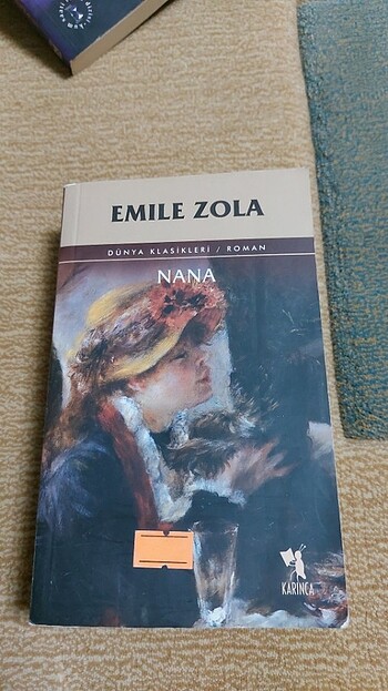 Emine zola