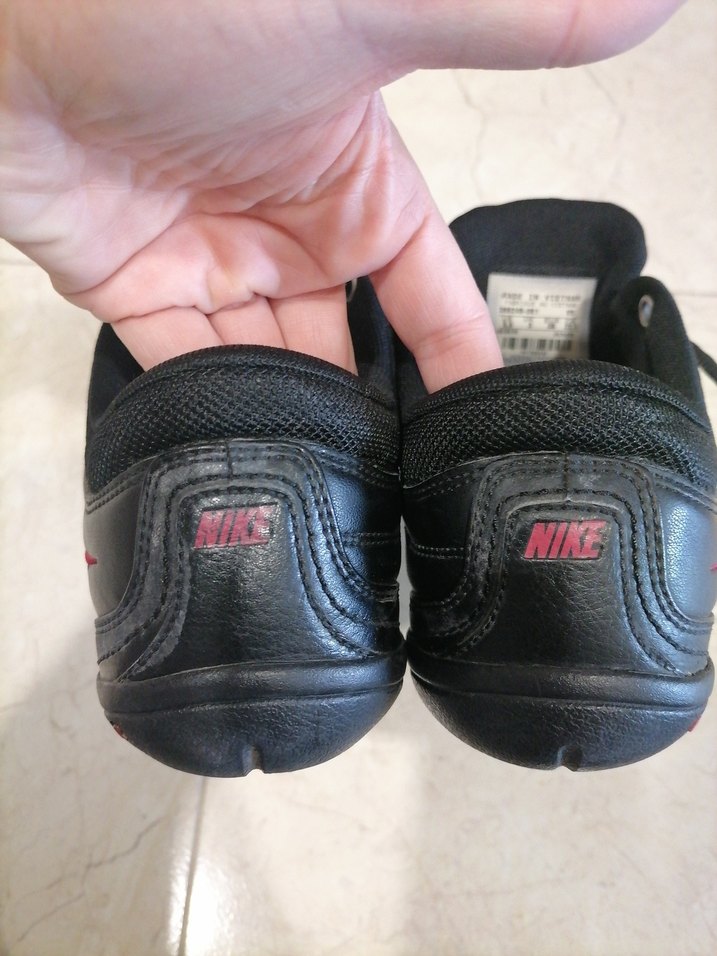 Nike Siyah Kadın Spor Ayakkabı - Görsel 3