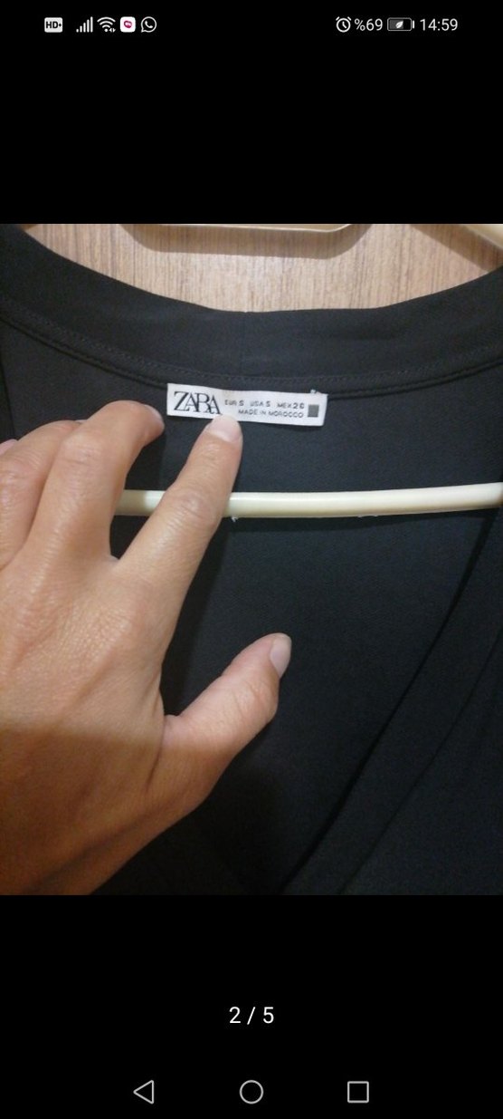 Zara Siyah V Yaka  Kadın Tişört - Görsel 2