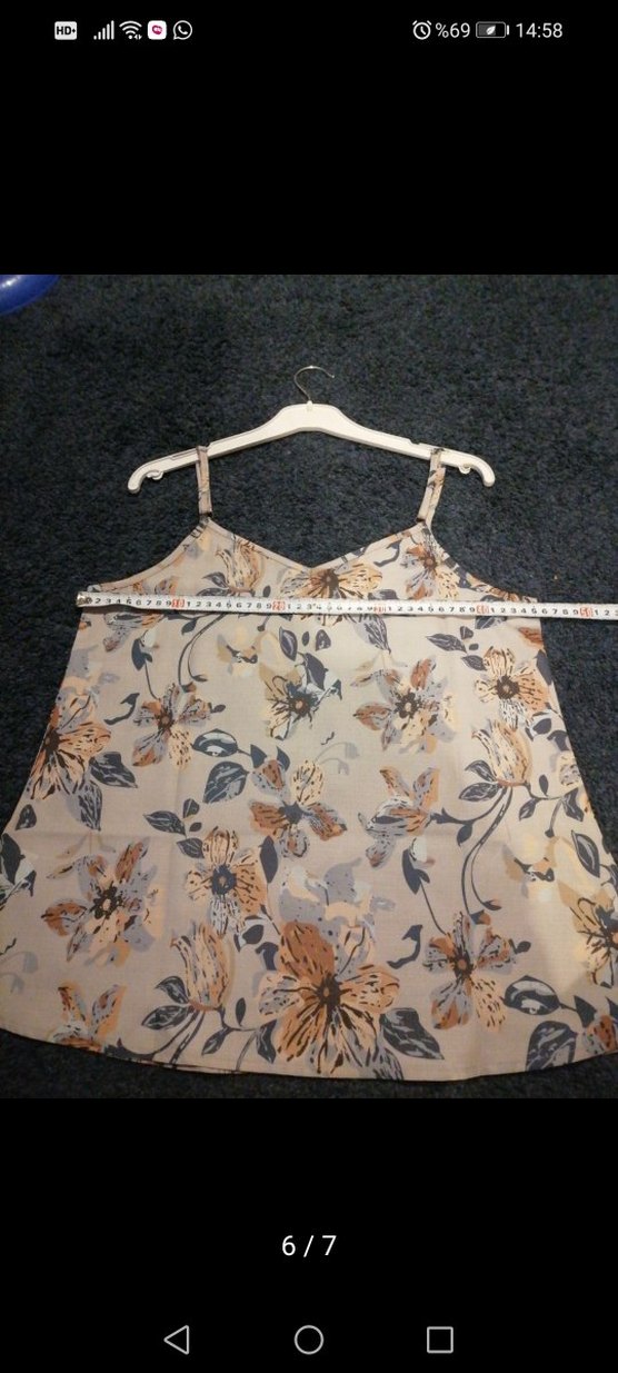 Bej Çiçekli Askılı Kadın Bluz - Görsel 5